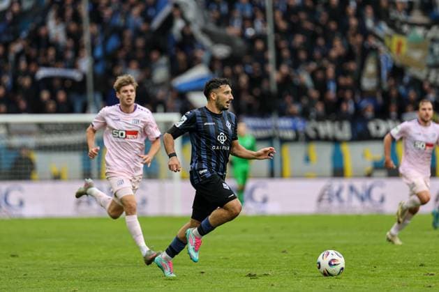 Arianit Ferati (SV Waldhof Mannheim, 10) beim SV Waldhof Mannheim - VfL Osnabrueck am 04.10.25 in Carl Benz Stadion, Mannheim xamx Foto: Alfio Marino
