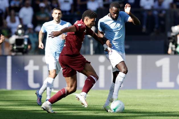 Serie A football match SS Lazio vs Torino Torino s Equatoguinean defender Saul Coco challenges for the ball with Lazio™s Senegalese forward Boulaye Dia during the Serie A football match SS Lazio vs Torino at Olimpico Stadium on October 04, 2025, in Rome. _BPH6236 Copyright: xAntonioxBalascox
