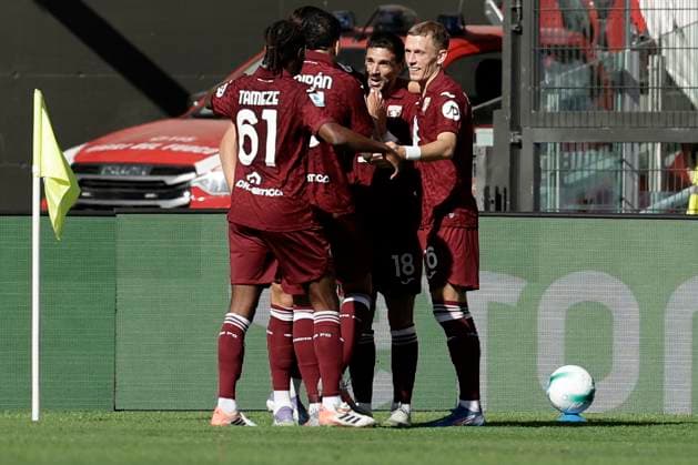 Serie A football match SS Lazio vs Torino Torino s Argentinian forward Giovanni Simeone celebrates after scoring a goal during the Serie A football match SS Lazio vs Torino at Olimpico Stadium on October 04, 2025, in Rome. _BPH6468 Copyright: xAntonioxBalascox