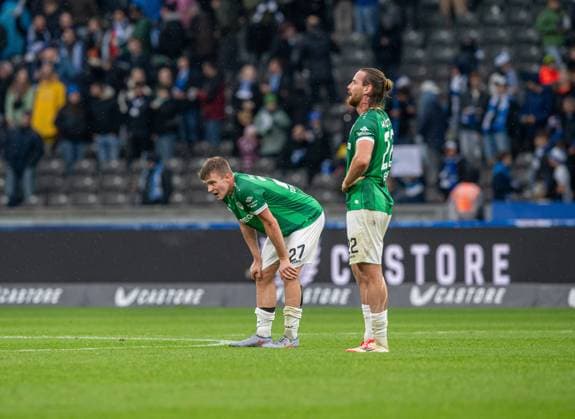 Fussball, Herren, Saison 2025 2026, 2. Bundesliga (8. Spieltag), Hertha BSC - SC Preußen Münster, v.l. Jano ter Horst (Münster), Jannis Heuer (Münster), Enttäuschung nach Abpfiff, 04.10. 2025, Copyright: xSebastianxRäppold MatthiasxKochx