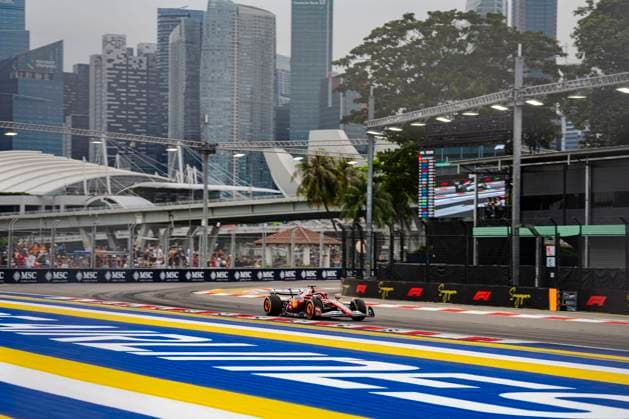 Formula 1 Singapore Grand Prix 2025 Charles Leclerc 16 (MON) Scuderia Ferrari SF-25 during the Formula 1 Singapore Airlines Singapore Grand Prix 2025 at the Marina Bay Street Circuit, Singapore on 4 October 2025 Credit: Jun Da Tan Every Second Media Editorial use only. All images are copyright Every Second Media Limited. No images may be reproduced without prior permission. Copyright: xIMAGO EveryxSecondxMediax ESM-1609-0051 JunxDaxTanx xEveryxSecondxMediax