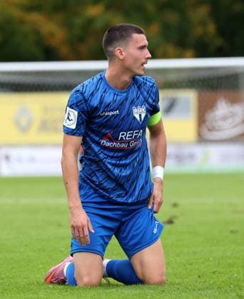 BAU 04.10.2025 Freiberg am Neckar Fußball SGV Freiberg vs. FC 08 Homburg, Gal Grobelnik (Freiberg) enttäuscht