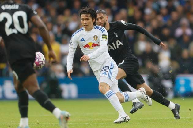 Leeds United v Tottenham Hotspur Premier League 041-0, GOAL scored by 2025. Portrait of Leeds United s Ao Tanaka (22) during the Premier League match between Leeds United and Tottenham Hotspur at Elland Road, Leeds, England on 4 October 2025. Leeds Elland Road West Yorkshire England Editorial use only DataCo restrictions apply See www.football-dataco.com , Copyright: xx PSI-22981-0033