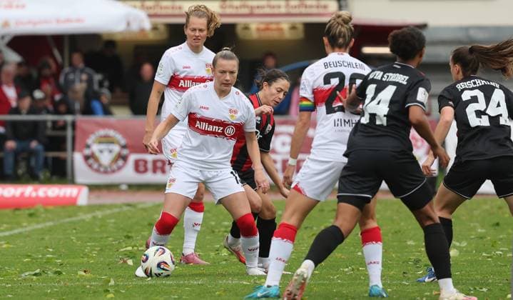 Stuttgart , Fußball 2. Bundesliga , VfB Stuttgart Frauen vs. FC Ingolstadt 04 , links: Leonie Kopp ( VfB )