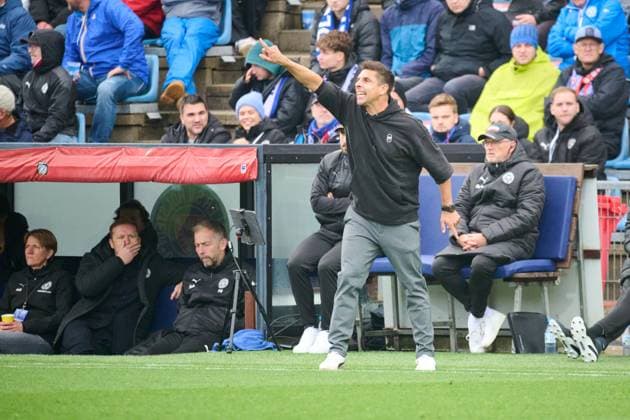 04.10.2025, Fußball, Herren, 2.BL (Bundesliga), Saison 2025 2026, Holstein Kiel - SV Darmstadt 98, 8. Spieltag Trainer Marcel Rapp (Kiel) Kiel, Holstein-Stadion Holstein-Stadion Schleswig-Holstein Deutschland
