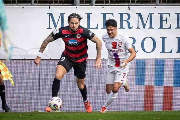 3. Liga: FC Viktoria Köln - TSV Havelse, 04.10.2025 Lex-Tyger Lobinger (Viktoria Köln, 9) und Emre Aytun (TSV Havelse, 7) ; Köln, 4.10.2025, 10. Spieltag der 3. Fußball-Liga, FC Viktoria Köln - TSV Havelse im Sportpark Hoehenberg in Köln. Die DFL-Bestimmungen verbieten die Verwendung von Fotografien als Bildsequenzen und oder Quasi-Videos. Copyright: xBEAUTIFULxSPORTS LeahxKohringx