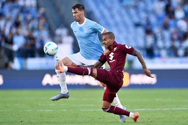 As Roma 04 10 2025 - campionato di calcio serie A Lazio-Torino foto Antonello Sammarco Image nella foto: Alessio Romagnoli-Cyril Ngonge 
