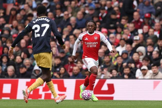 4th October 2025; Emirates Stadium, London, England; Premier League Football, Arsenal versus West Ham United; Eberechi Eze of Arsenal takes on Soungoutou Magassa of West Ham United  KatiexChan