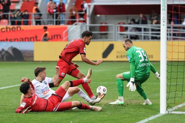 3. Liga; FC Ingolstadt 04 - SSV Ulm; Torchance verpasst Ortag Christian (39 Ulm) Fredrik Carlsen (8, FCI) Davide Sekulovic (33, FCI) 3. Liga - FC Ingolstadt 04 Saison 2025 2026 SSV Ulm