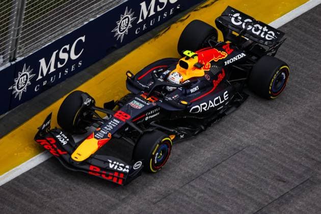 F1 - SINGAPORE GRAND PRIX 2025 22 TSUNODA Yuki (jap), Red Bull Racing RB21, action during the 2025 Formula 1 Singapore Grand Prix, 18th round of the 2025 FIA Formula One World Championship, WM, Weltmeisterschaft from October 3 to 5, 2025 on the Marina Bay Street Circuit, in Singapore - SingaporeSingapore  Copyright: xFLORENTxGOODENx