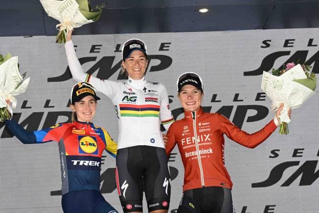 04-10-2025 Giro Dell emilia Donne; 2025, Ag Insurance - Soudal; 2025, Lidl - Trek Women; 2025, Fenix - Deceuninck; Le Court De Billot, Kimberley; Fisher Black, Niamh; Kastelijn, Yara; Bologna - San Luca; 