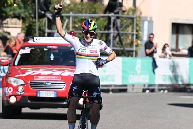04-10-2025 Giro Dell emilia Donne; 2025, Ag Insurance - Soudal; Le Court De Billot, Kimberley; Bologna - San Luca; 