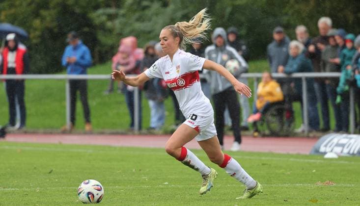 Stuttgart , Fußball 2. Bundesliga , VfB Stuttgart Frauen vs. FC Ingolstadt 04 , Janina Hechler ( VfB )