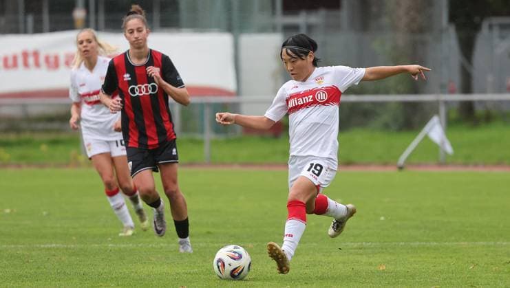 Stuttgart , Fußball 2. Bundesliga , VfB Stuttgart Frauen vs. FC Ingolstadt 04 , rechts: Yuka Hirano ( VfB )