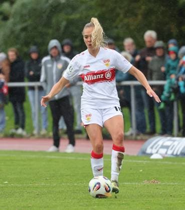 Stuttgart , Fußball 2. Bundesliga , VfB Stuttgart Frauen vs. FC Ingolstadt 04 , Janina Hechler ( VfB )