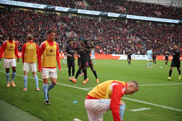 04.10.2025, xrekx, Fussball 1.Bundesliga, Bayer 04 Leverkusen - 1.FC Union Berlin v.l. Torjubel nach dem Tor zum celebrating the goal celebrate 2:0 durch Christian Kofane (Bayer 04 Leverkusen) (DFL DFB REGULATIONS PROHIBIT ANY USE OF PHOTOGRAPHS as IMAGE SEQUENCES and or QUASI-VIDEO) Leverkusen
