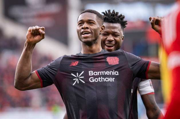 DFL: Bayer 04 Leverkusen - 1. FC Union Berlin, 04.10.2025 Torjubel nach dem 2:0 durch Christian Kofane (Bayer 04 Leverkusen, 35); Bayer 04 Leverkusen - 1. FC Union Berlin an Spieltag 6 der 1. Fußball-Bundesliga am 04.10.2025 in der BayArena in Leverkusen. DIE DFL-VORSCHRIFTEN VERBIETEN JEDE VERWENDUNG VON FOTOS ALS BILDSEQUENZEN UND ODER QUASI-VIDEO. ; Bayer 04 Leverkusen - 1. FC Union Berlin on Matchday 6 of the 1. Bundesliga on 04.10.2025 at the BayArena in Leverkusen. DFL REGULATIONS PROHIBIT ANY USE OF PHOTOGRAPHS AS IMAGE SEQUENCES AND OR QUASI-VIDEO. ; Bayer 04 Leverkusen - 1. FC Union Berlin an Spieltag 6 der 1. Fußball-Bundesliga am 04.10.2025 in der BayArena in Leverkusen. DIE DFL-VORSCHRIFTEN VERBIETEN JEDE VERWENDUNG VON FOTOS ALS BILDSEQUENZEN UND ODER QUASI-VIDEO. ; Bayer 04 Leverkusen - 1. FC Union Berlin on Matchday 6 of the 1. Bundesliga on 04.10.2025 at the BayArena in Leverkusen. DFL REGULATIONS PROHIBIT ANY USE OF PHOTOGRAPHS AS IMAGE SEQUENCES AND OR QUASI-VIDEO. Copyright: xBEAUTIFULxSPORTS AxelxKohringx