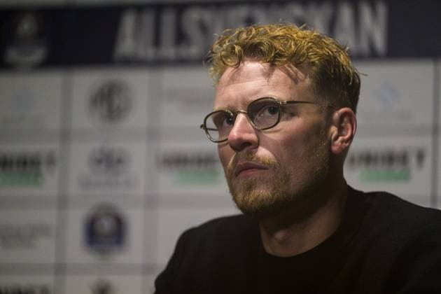 251004 Elfsborgs tränare Oscar Hiljemark efter fotbollsmatchen i Allsvenskan mellan Mjällby och Elfsborg den 4 oktober 2025 i Hällevik. Copyright: MATHILDAxSCHULER BB251004MA097