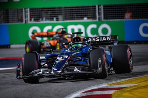 Formel 1 GP Singapur. Samstag, 04.10.2025 Alexander Albon 23, Williams Racing; Formel 1 GP Singapur. Samstag, 04.10.2025 Copyright: xBEAUTIFULxSPORTS Erlhofx