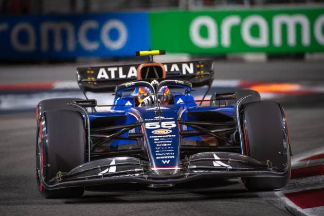 Formel 1 GP Singapur. Samstag, 04.10.2025 Carlos Sainz 55, Williams Racing; Formel 1 GP Singapur. Samstag, 04.10.2025 Copyright: xBEAUTIFULxSPORTS Erlhofx