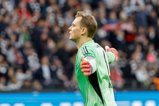 Torjubel bei Manuel Neuer (FC Bayern München, 01) nach dem 1:0 , Deutschland, Fussball, 1. Bundesliga, 6.Spieltag, 2025 2026, Eintracht Frankfurt vs. FC Bayern München, 04.10.2025, Deutsche-Bank-Park, Frankfurt am Main, Deutschland Frankfurt am Main Deutsche-Bank-Park Hessen Deutschland Copyright: xGrantxHubbsx