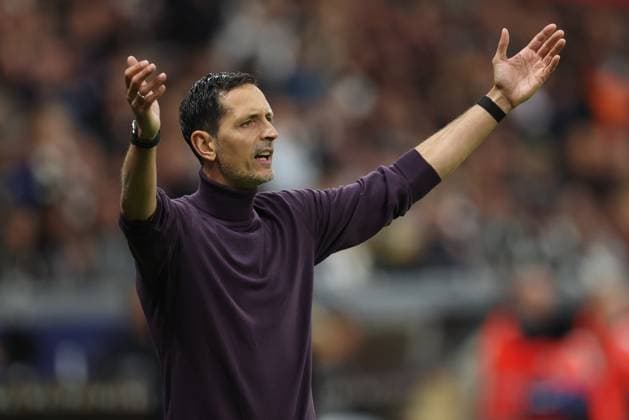 Eintracht Frankfurt - FC Bayern München, 1. FBL Trainer Dino Toppmöller Toppmoeller (Eintracht Frankfurt). Bundesligaspiel zwischen Eintracht Frankfurt und dem FC Bayern München am 4. Oktober 2025 im Deutsche Bank Park in Frankfurt am Main., Frankfurt am Main Hessen Deutschland Deutsche Bank Park