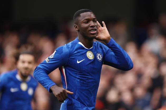 Chelsea v Liverpool 04 October 2025, London - Premier League Football - Chelsea v Liverpool - Moises Caicedo of Chelsea celebrates after scoring their 1st goal - Photo: Jacques Feeney Offside. London UK Copyright: xJacquesxFeeneyx xOffsidexOffside