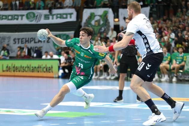 Handball DAIKIN HBL: SC DHfK Leipzig - SG Flensburg-Handewitt; 04.10.2025 Matej Klima (13, SC DHfK Leipzig). Handball, DAIKIN HBL, 1. Bundesliga, Saison 2025 2026, 7. Spieltag: SC DHfK Leipzig vs. SG Flensburg-Handewitt am 04.10.2025 in der Quarterback Immobilien Arena Leipzig. Copyright: xBEAUTIFULxSPORTS JanxKaeferx