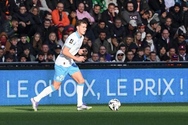 FC Metz v Olympique de Marseille - Ligue 1 McDonald s 2025 2026 28 Benjamin PAVARD (om) during the Ligue 1 McDonald s match between Metz and Marseille at Stade Saint-Symphorien on October 4, 2025 in Metz, France. Metz France  Copyright: xFEPx 776348156