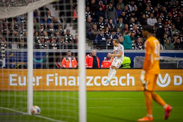 Frankfurt, Germany. 04th Oct 2025. Torjubel: Harry Kane (FCB) Eintracht Frankfurt - FC Bayern München 04.10.2025