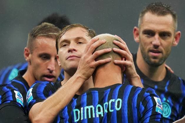 Inter MilanÕs Federico Dimarco ( with Inter MilanÕs Nicolo Barella ) celebrates after scoring 3-0 during the Serie A soccer match between Inter and Cremonese at the San Siro Stadium in Milan , north Italy - Saturday , October 4 , 2025. - Soccer .  Copyright: xSpada LaPressex
