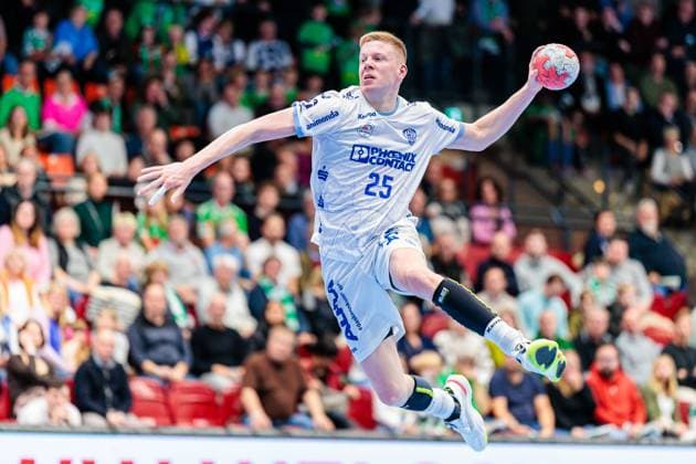 Niels Gerardus Versteijnen (TBV Lemgo Lippe, 25) im Torwurf GER, GWD Minden vs. TBV Lemgo Lippe, Handball, 1. Bundesliga, 7. Spieltag, Spielzeit 2025 2026, 04.10.2025 GER, GWD Minden vs. TBV Lemgo Lippe, Handball, 1. Bundesliga, 7. Spieltag, Spielzeit 2025 2026, 04.10.2025 Luebbecke Copyright: xEibner-Pressefoto JanxRollingerx EP_JSK