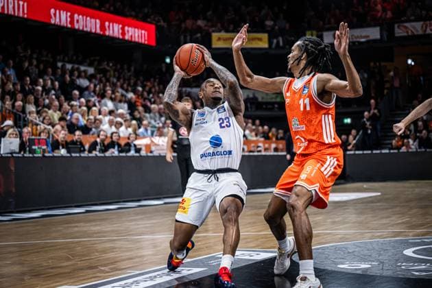 1. Basketball Bundesliga, easyCredit BBL, Saison 2025 2026, Herren, Hauptrunde, 3. Spieltag, 04.10.2025, RASTA Vechta - SYNTAINICS MBC Charles Callison ( 23 - SYNTAINICS MBC) in Aktion Vechta RASTA Dome Niedersachsen Deutschland