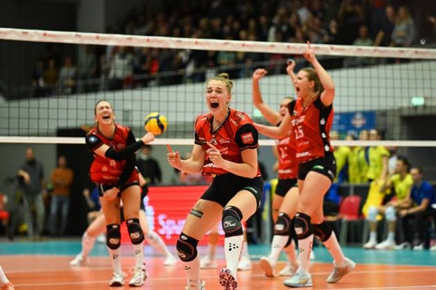 Jette Kuipers (Dresdner SC, 8) Dresdner SC vs. SSC Palmberg Schwerin, WT Energiesysteme Supercup, Volleyball Bundesliga Damen, Spielzeit 2025 2026, 04.10.2025 Dresdner SC vs. SSC Palmberg Schwerin, WT Energiesysteme Supercup, Volleyball Bundesliga Damen, Spielzeit 2025 2026, 04.10.2025 Dresden Copyright: xEibner-Pressefoto xHoepnerx EP_PHR