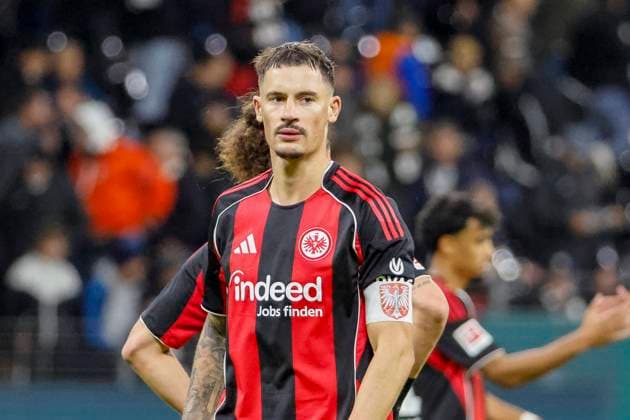Robin Koch (Eintracht Frankfurt, 04) nach dem Spiel , Deutschland, Fussball, 1. Bundesliga, 6.Spieltag, 2025 2026, Eintracht Frankfurt vs. FC Bayern München, 04.10.2025, Deutsche-Bank-Park, Frankfurt am Main, Deutschland Frankfurt am Main Deutsche-Bank-Park Hessen Deutschland Copyright: xGrantxHubbsx