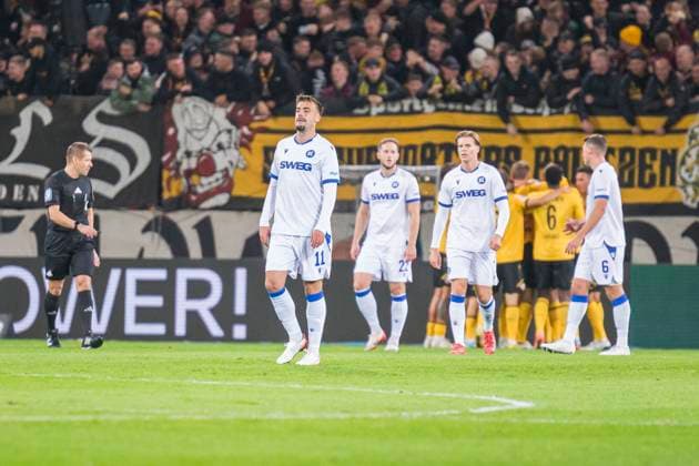 04.10.2025, xomx, Fussball 2.Bundesliga, Dynamo Dresden - Karlsruher SC v.l. jubelt, Torjubel, Tor, Goal, Jubel, Freude, freuen zum 1:0. (DFL DFB REGULATIONS PROHIBIT ANY USE OF PHOTOGRAPHS as IMAGE SEQUENCES and or QUASI-VIDEO) Dresden