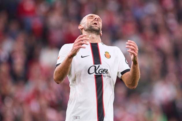 October 4, 2025, Bilbao, Vizcaya, SPAIN: Vedat Muriqi of RCD Mallorca reacts during the LaLiga EA Sports match between Athletic Club and RCD Mallorca at San Mames on October 4, 2025, in Bilbao, Spain. Bilbao SPAIN - ZUMAa181 20251004_zaa_a181_233 Copyright: xRicardoxLarreinax