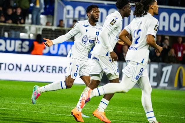 FOOTBALL : AJ Auxerre vs RC Lens - Ligue 1 - JournÃ e 7 - 04 10 2025 Joie des joueurs de l™AJ Auxerre aprÃ s le but de Francisco Sierralta (AJ Auxerre) AuxerreFrance  Copyright: xBaptistexAutissierx