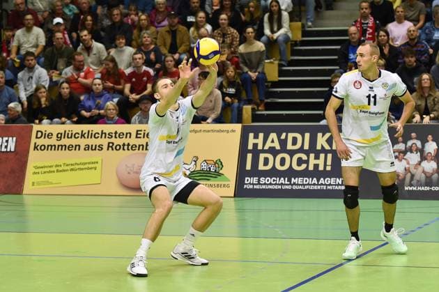 Max Bibrack (SV Schwaig, 06), rechts Soeren Armbruster (SV Schwaig, 11) TV Rottenburg vs. SV Schwaig, Volleyball, 2. Bundesliga Sued, 3. Spieltag, Spiel 5524, Saison 2025 2026, 04.10.2025, TV Rottenburg vs. SV Schwaig, Volleyball, 2. Bundesliga Sued, 3. Spieltag, Spiel 5524, Saison 2025 2026, 04.10.2025 Rottenburg Copyright: xEibner-Pressefoto RalphxKunzex EP_RKE