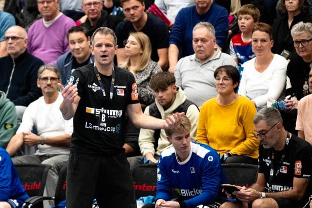 Matthias Flohr, (HBW Balingen Weilstetten, Trainer), HBW Balingen Weilstetten vs. HSG Nordhorn Lingen, Handball, 2. Bundesliga, 6. Spieltag, Saison 2025 2026, 04.10.2025 Eibner-Pressefoto Andreas Ulmer HBW Balingen Weilstetten vs. HSG Nordhorn Lingen, Handball, 2. Bundesliga, 6. Spieltag, Saison 2025 2026, 04.10.2025 Balingen Copyright: xEibner-Pressefoto AndreasxUlmerx EP_AUR