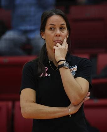 Stuttgart , Volleyball Hummel Cup Allianz MTV Stuttgart vs-Viteos NUC Neuchatel , Laura Girolami ( Trainerin Neuchatel )