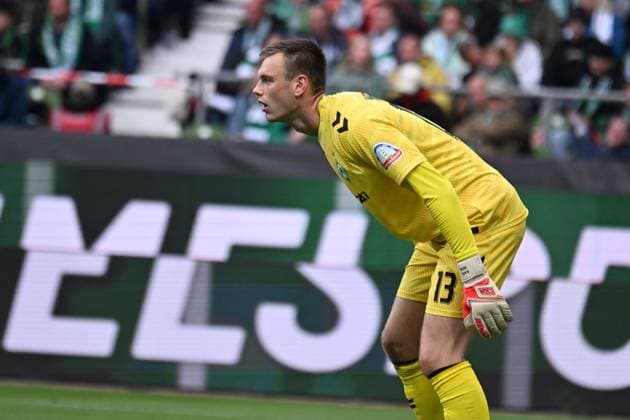 GER, 1. FBL, SV Werder Bremen vs FC St. Pauli 04.10.2025, Weserstadion, Bremen, GER, 1. FBL, SV Werder Bremen vs FC St. Pauli im Bild Karl Hein (Werder Bremen 13);