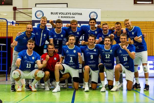 04.10.2025, GER, Volleyball, 2.BL Maenner Sued, Saison 2025 2026, Blue Volleys Gotha - TSV 1860 Muehldorf a.Inn 99867 Gotha Sporthalle Sportanlage Ernesti Thüringen Deutschland