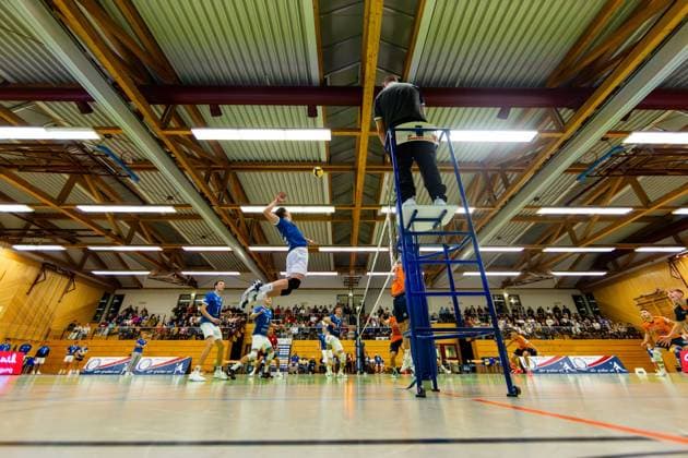 04.10.2025, GER, Volleyball, 2.BL Maenner Sued, Saison 2025 2026, Blue Volleys Gotha - TSV 1860 Muehldorf a.Inn Christoph Assmann (Blue Volleys Gotha) 99867 Gotha Sporthalle Sportanlage Ernesti Thüringen Deutschland