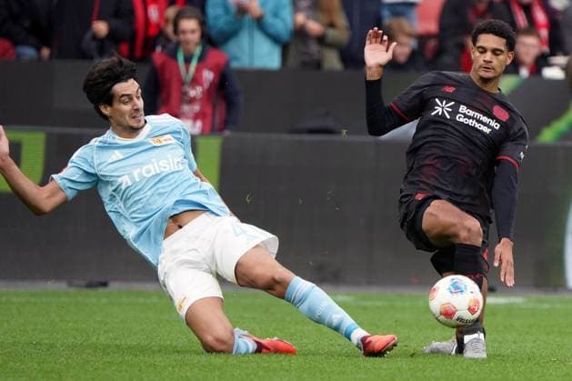 Fussball, 1 Bundesliga, Saison 2025 2026, Bayer 04 Leverkusen- 1.FC Union Berlin 04.10.2025, Bayarena Leverkusen Diogo Leite Union Berlin, Jarell Amorin Quansah, , Bayer 04 Leverkusen ,