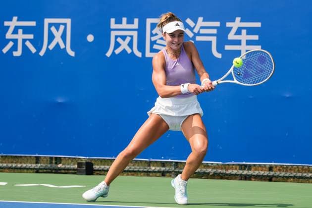 WUHAN, CHINA - OCTOBER 05: Iva Jovic of the United States returns a shot in the Women s Singles Qualifying second round match against Varvara Gracheva of France on day 2 of 2025 Wuhan Open at Optics Valley International Tennis Center on October 5, 2025 in Wuhan, Hubei Province of China.  Copyright: xVCGx 111595195371