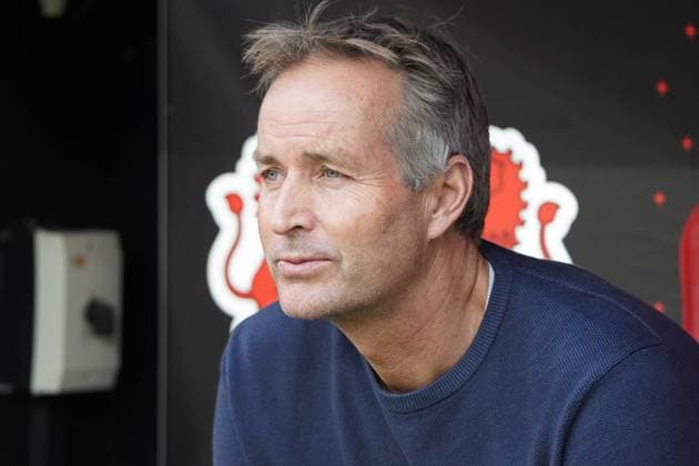 Fussball, 1 Bundesliga, Saison 2025 2026, Bayer 04 Leverkusen- 1.FC Union Berlin 04.10.2025, Bayarena Leverkusen Kasper Hjulmand Trainer Bayer 04 Leverkusen , Aktion, Einzelbild
