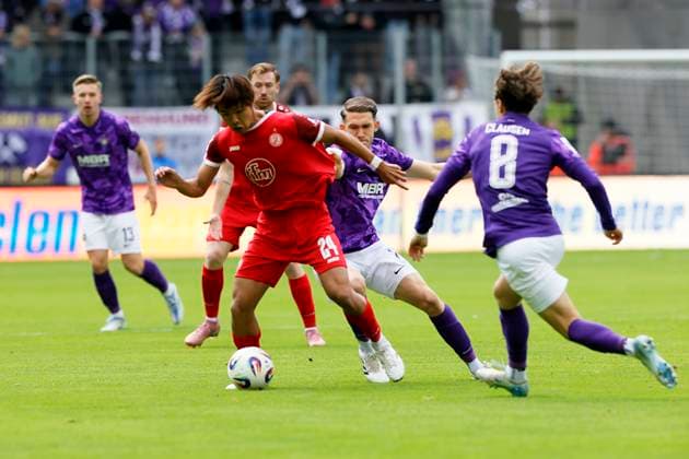 Fußball 3. Liga 10.Spieltag , Erzgebirge Aue - Rot-Weiss Essen am 05.10.2025 im Erzgebirgsstadion in Aue Kaito Mizuta ( Rot-Weiss Essen )
