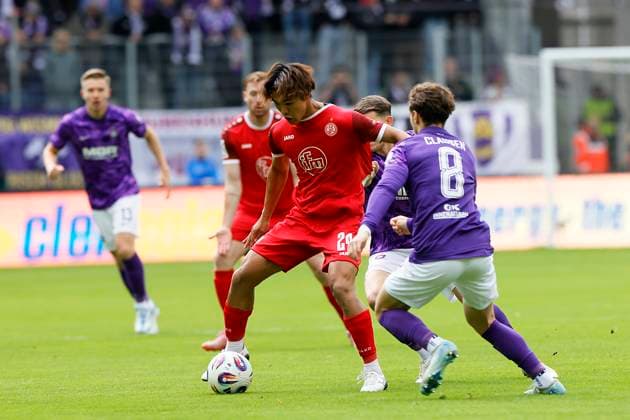 Fußball 3. Liga 10.Spieltag , Erzgebirge Aue - Rot-Weiss Essen am 05.10.2025 im Erzgebirgsstadion in Aue Kaito Mizuta ( Rot-Weiss Essen )