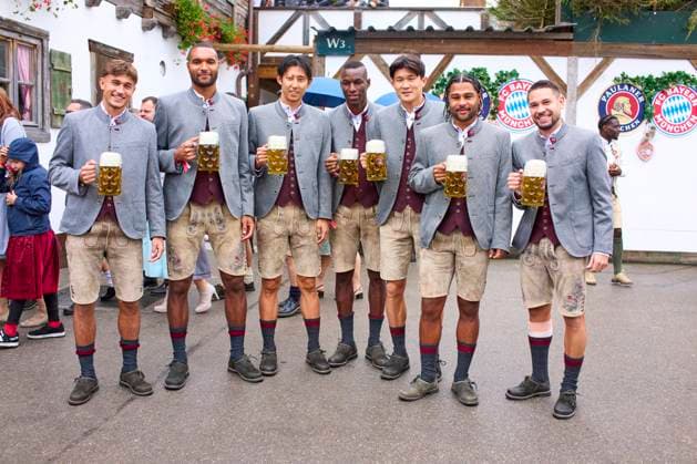 l-r: Tom Bischof of FC Bayern München Jonathan Tah of FC Bayern München Hiroki Ito of FC Bayern München Nicolas Jackson of FC Bayern München MinJae Kim, Min-Jae Kim of FC Bayern München Serge Gnabry of FC Bayern München Raphael Guerreiro of FC Bayern München at the visit of the beer festival Oktoberfest of the football team FC BAYERN MÜNCHEN 1.German Football League on Sept 5, 2025 in Munich, Germany. Season 2025 2026, 1.Bundesliga, IMPORTANT: PUBLICATION ONLY IN GERMANY